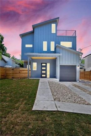 East Austintacious - artsy, walkable 4BR 4BA